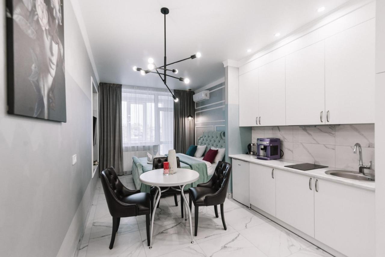Royal Tower Vip Smart Apartments 1 Киев Экстерьер фото